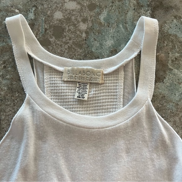 Billabong Designer’s Closet Moon & Skulls Halter Tank XS - Picture 5 of 12